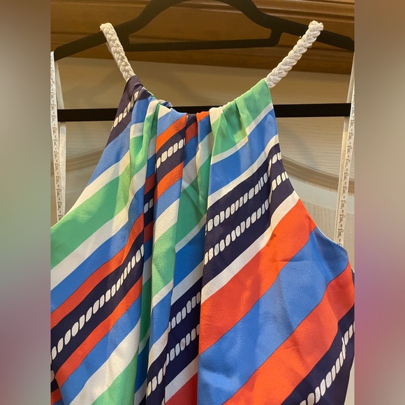 Lilly Pulitzer Silk Dress size S vibrant colors in excellent used condition. - Picture 2 of 2
